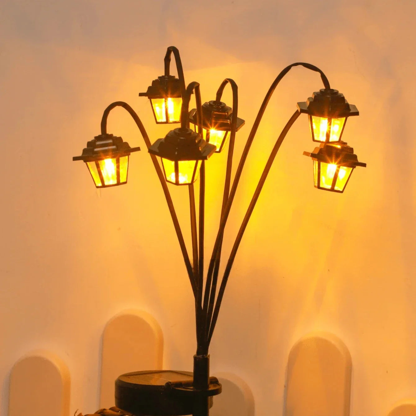 Retro Solar-Gartenlaterne – 6 LED & Warmweißes Vintage-Licht