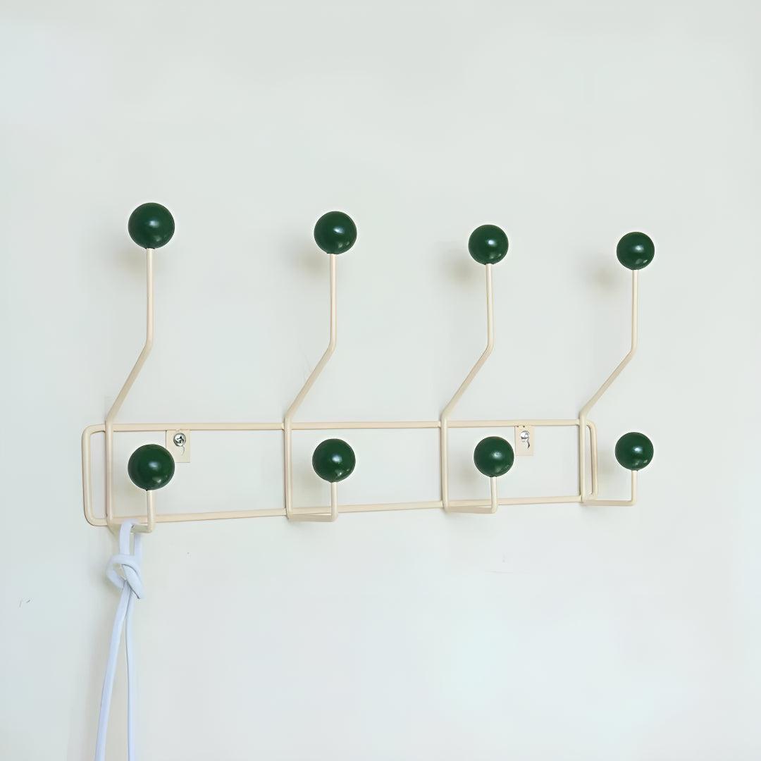 Wandgarderobe Mid-Century – Stylish & Platzsparend für Flur