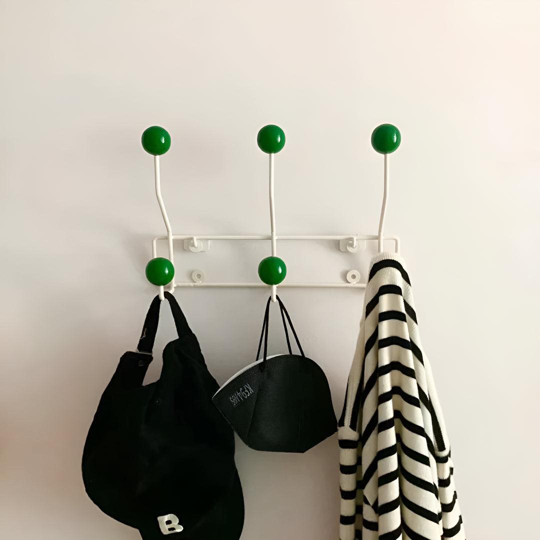 Wandgarderobe Mid-Century – Stylish & Platzsparend für Flur
