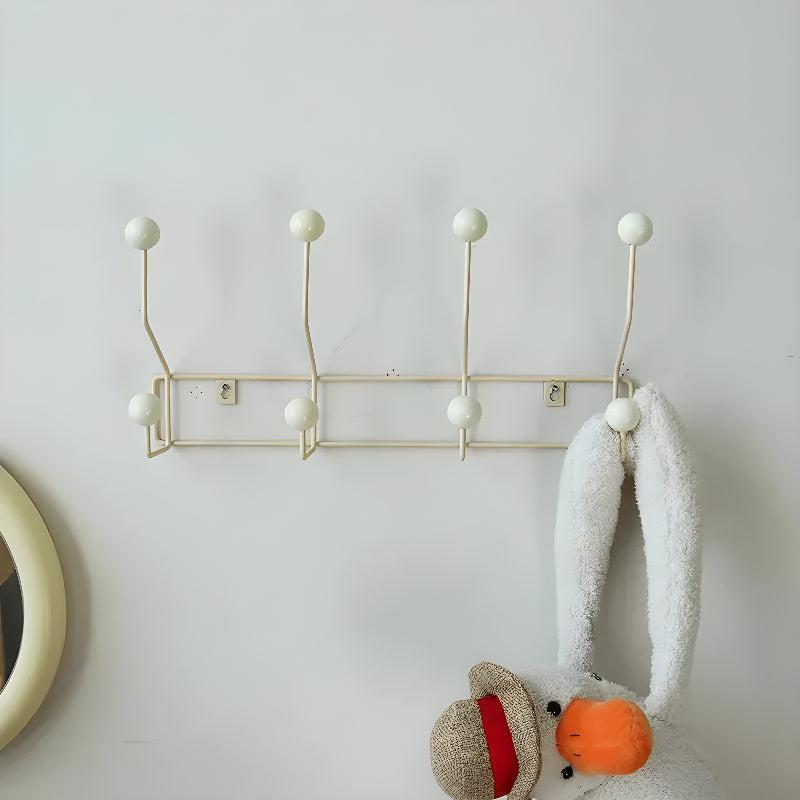 Wandgarderobe Mid-Century – Stylish & Platzsparend für Flur